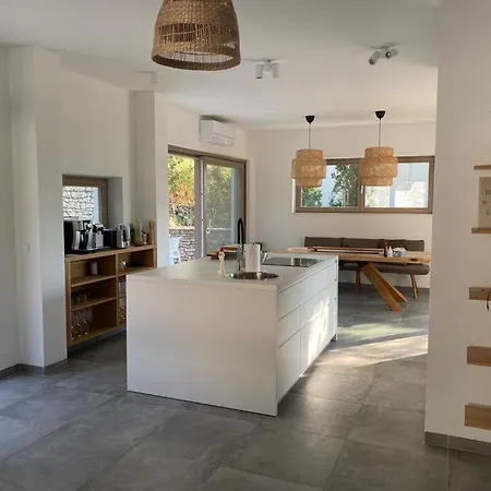 Vila Marumare Milna (Brac)