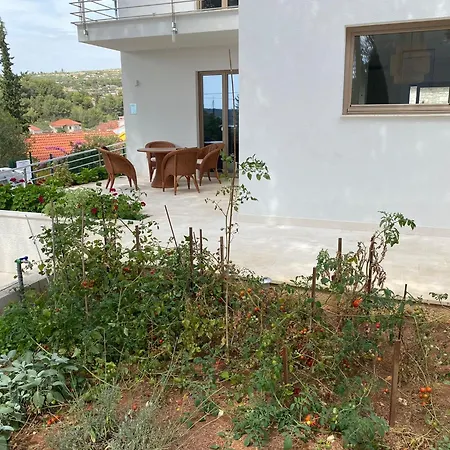 Marumare * Milna (Brac)